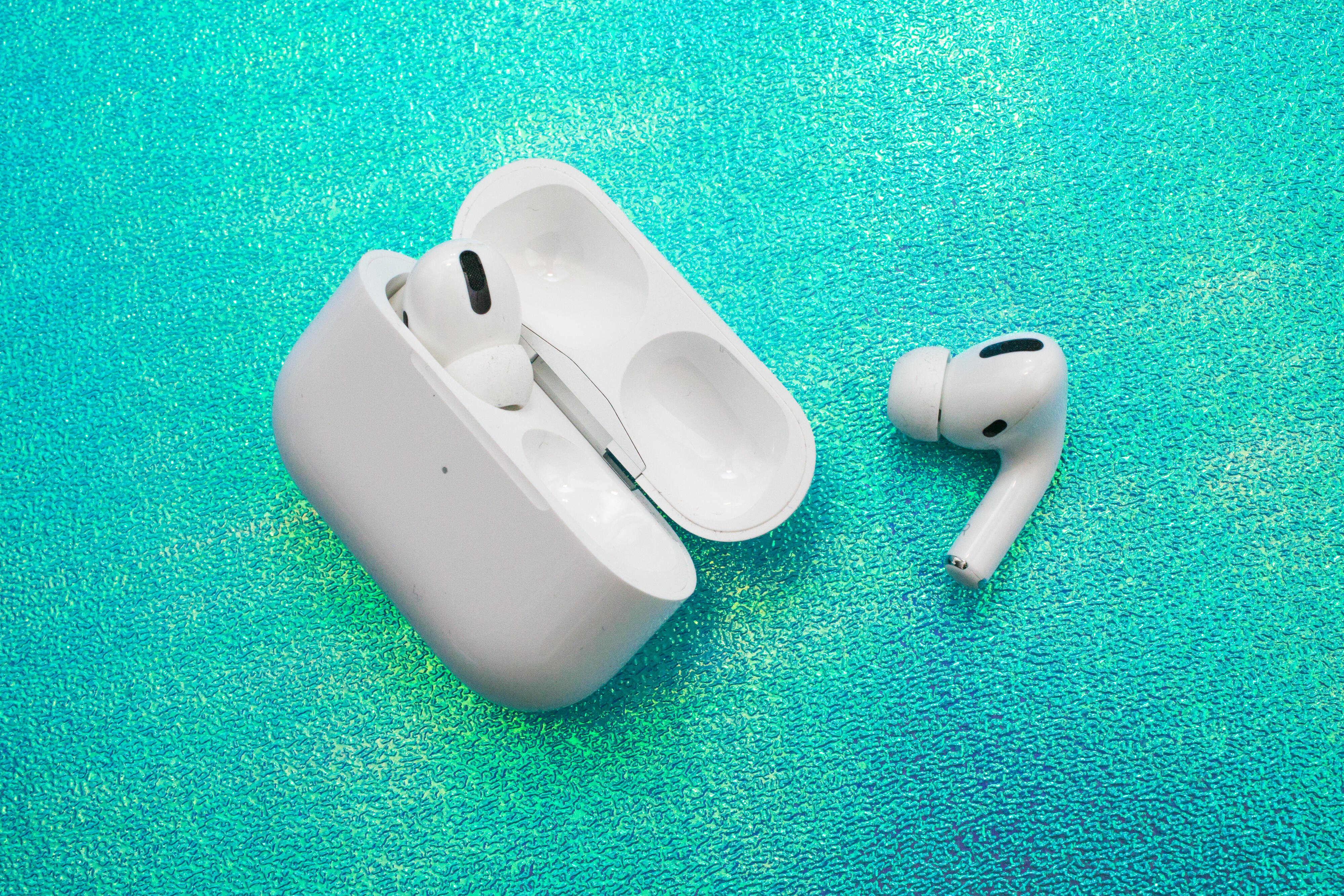 wireless earbuds for macbook pro